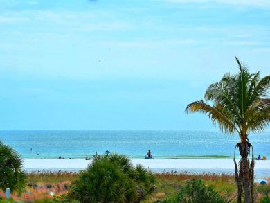 Walk to Beach 3 Bedrooms Townhome in Siesta Key