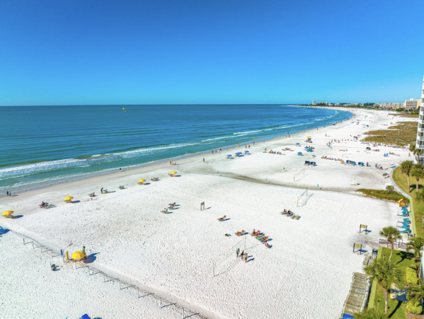 2 Bedroom Condo on the Beach with Partial Views Beach & Gulf