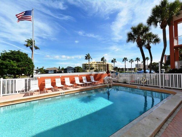 Stunning Siesta Key Condo with Gulf Views
