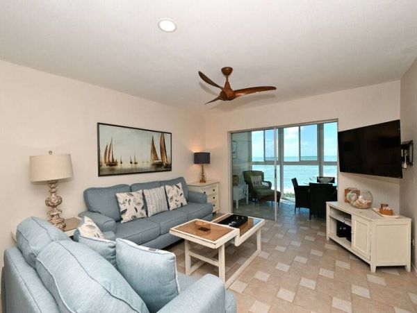 Stunning Siesta Key Condo with Gulf Views