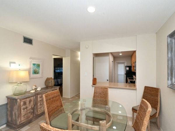 Stunning Siesta Key Condo with Gulf Views