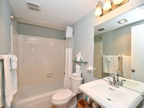 Stunning Siesta Key Condo with Gulf Views