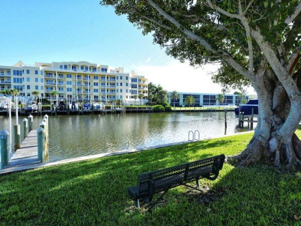 Stunning Siesta Key Condo with Gulf Views