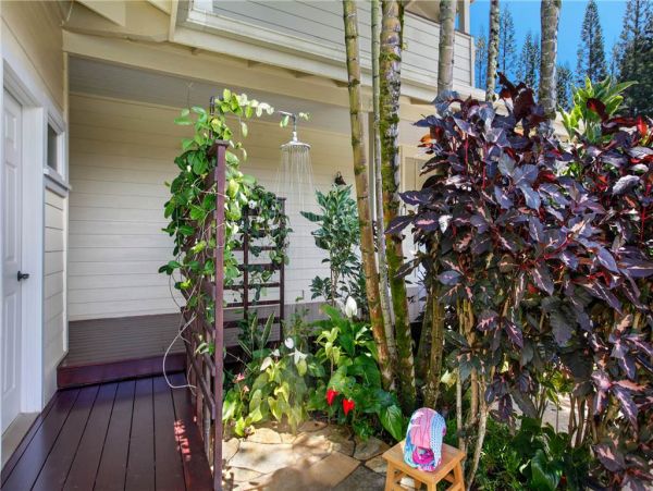 Princeville Vacation Home Sleeps Eight Guests.