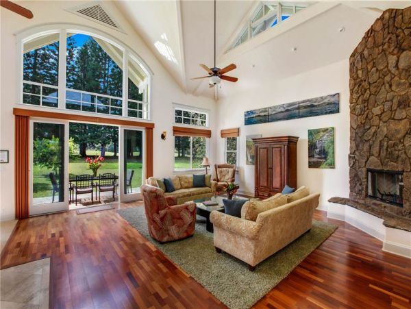 Princeville Vacation Home Sleeps Eight Guests.