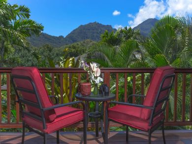 Hanalei Vacation Home Sleeps Seven Guests.