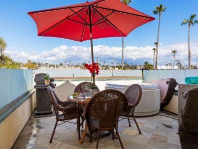 Oceanside Luxury Vacation Rental  with Seven Bedrooms
