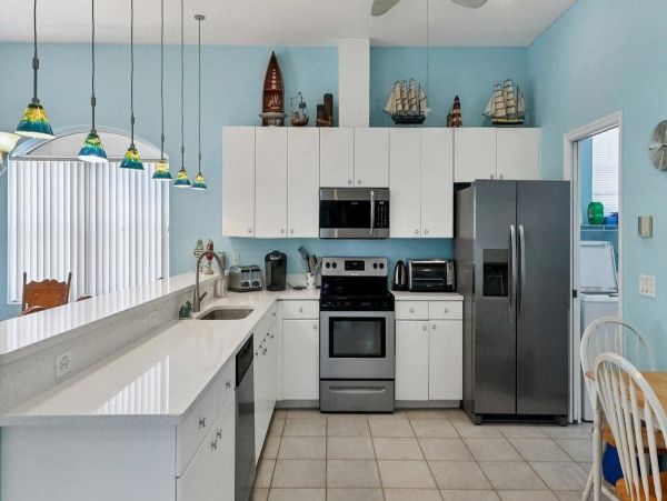 Experience Coastal Charm Bungalow in Englewood, Florida