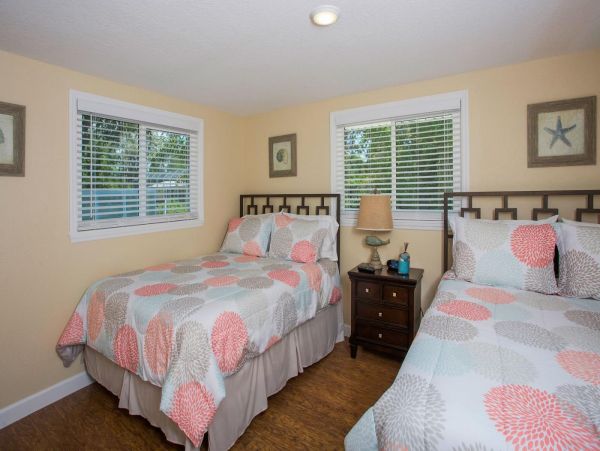 Englewood Creek View Three Bedroom Vacation Rental Home