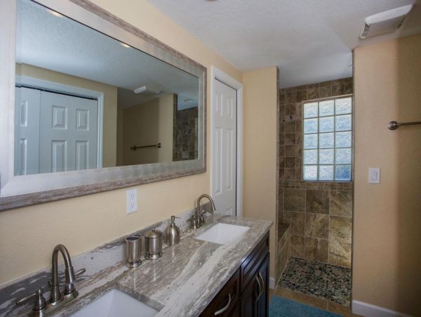 Englewood Creek View Three Bedroom Vacation Rental Home
