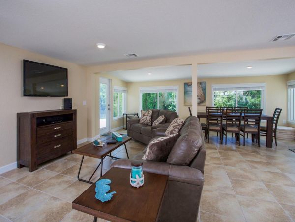 Englewood Creek View Three Bedroom Vacation Rental Home