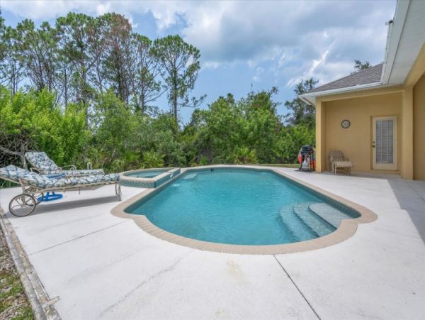 Englewood Home with 4 Bedrooms