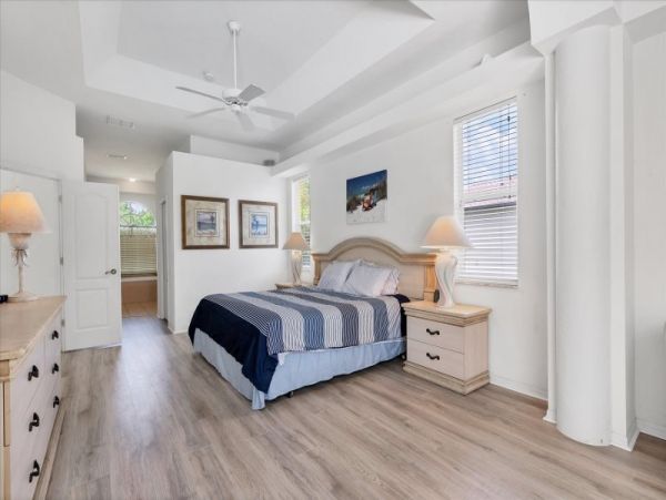 Englewood Home with 4 Bedrooms