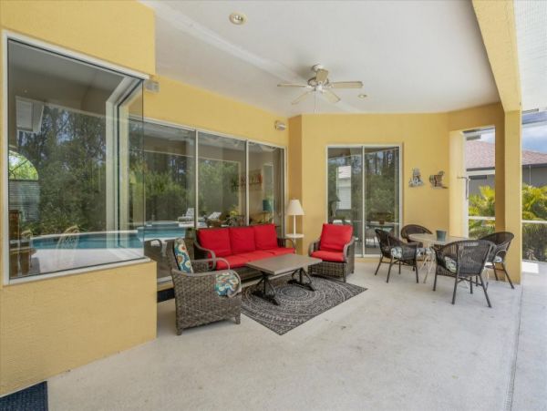 Englewood Home with 4 Bedrooms