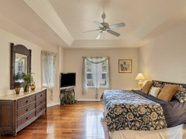 Value Pool Four bedroom Vacation Home Great Location