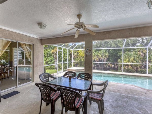 Value Pool Four bedroom Vacation Home Great Location