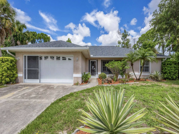Value Pool Four bedroom Vacation Home Great Location