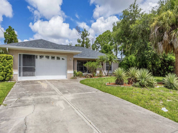 Value Pool Four bedroom Vacation Home Great Location