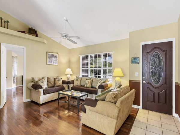 Value Pool Four bedroom Vacation Home Great Location