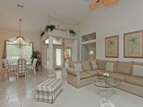Luxury Home Minutes From The Beach