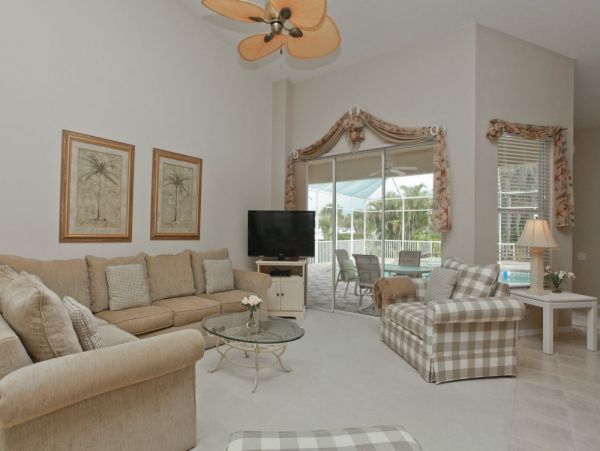 Luxury Home Minutes From The Beach