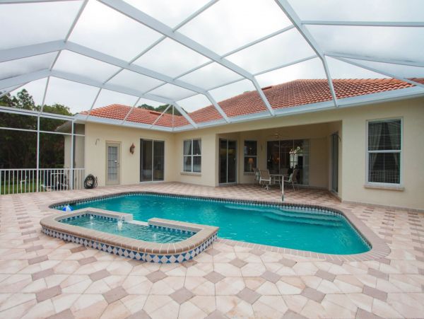 Luxury Home Minutes From The Beach