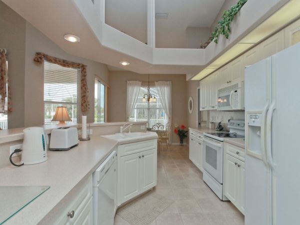 Luxury Home Minutes From The Beach