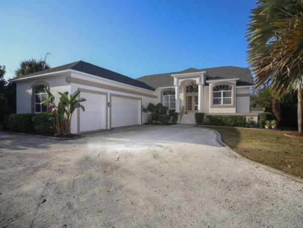 Englewood Four Bedroom Walk to Beach Vacation Home