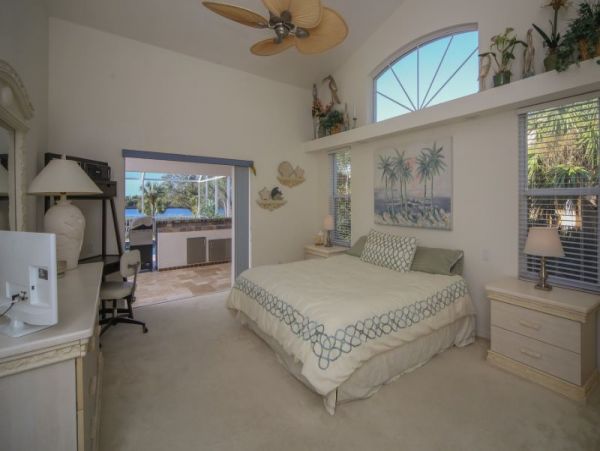 Englewood Four Bedroom Walk to Beach Vacation Home