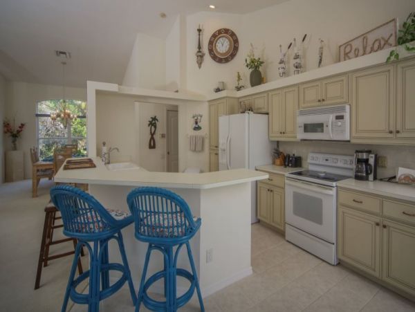 Englewood Four Bedroom Walk to Beach Vacation Home