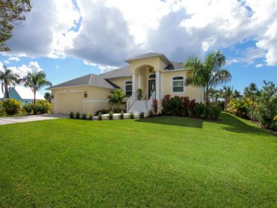 Bay View & Walk to Beach 4 Bedroomsl Home in Manasota