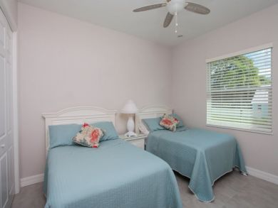 Bay View & Walk to Beach 4 Bedroomsl Home in Manasota
