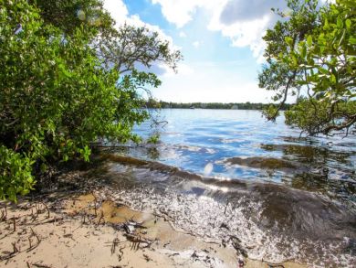 Bay View & Walk to Beach 4 Bedroomsl Home in Manasota