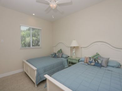 Four Bedrooms Bay View vacation Home in Manasota Key