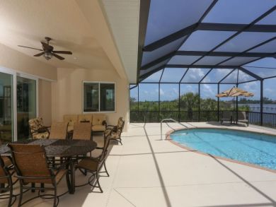 Four Bedrooms Bay View vacation Home in Manasota Key
