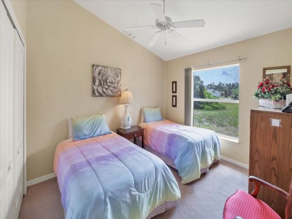 Luxurious Lakeside 5 Bedroom Home in Rotonda - Perfect Florida Getaway
