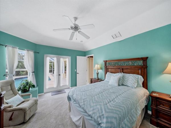 Luxurious Lakeside 5 Bedroom Home in Rotonda - Perfect Florida Getaway
