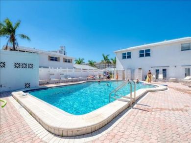 Siesta Key Vacation Rental Villa Sleeps Four Guests