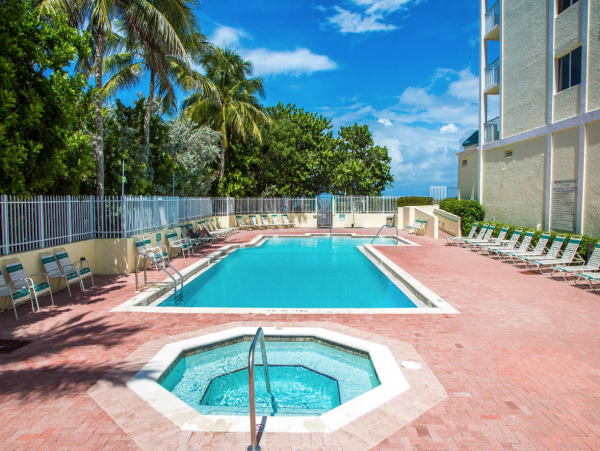 Gulf Front Marco Island Vacation Condo Sleeps $ Guests