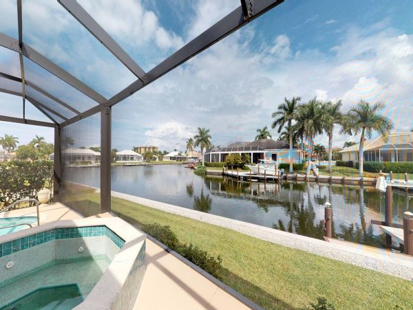 Canal Front 3 Bedroom Beautiful Property on Marco Island