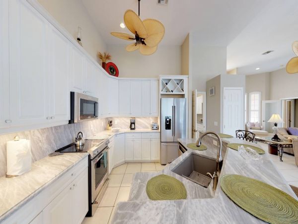 Canal Front 3 Bedroom Beautiful Property on Marco Island