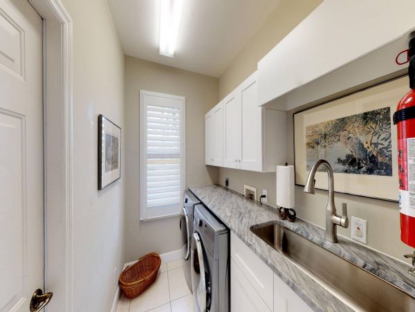 Canal Front 3 Bedroom Beautiful Property on Marco Island
