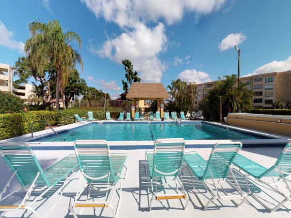 Walk to Beach Marco Island Vacation Condo