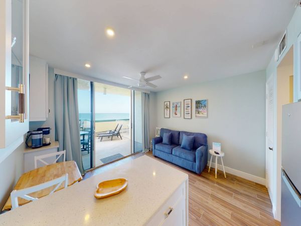 Lovely Vacation Condo with Unobstructed View of Marco Island's Beach