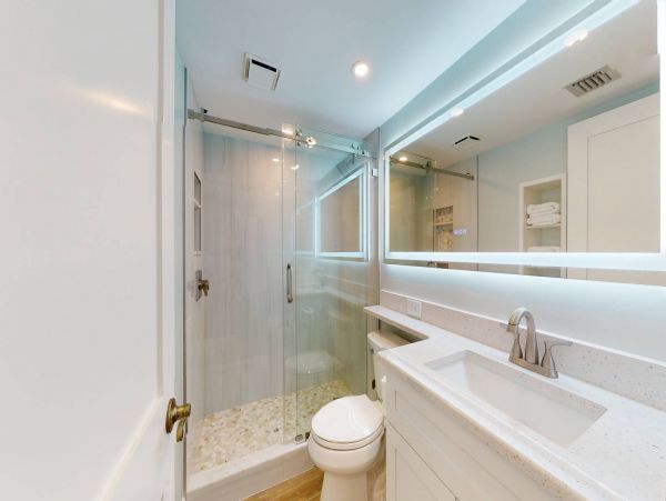 Lovely Vacation Condo with Unobstructed View of Marco Island's Beach