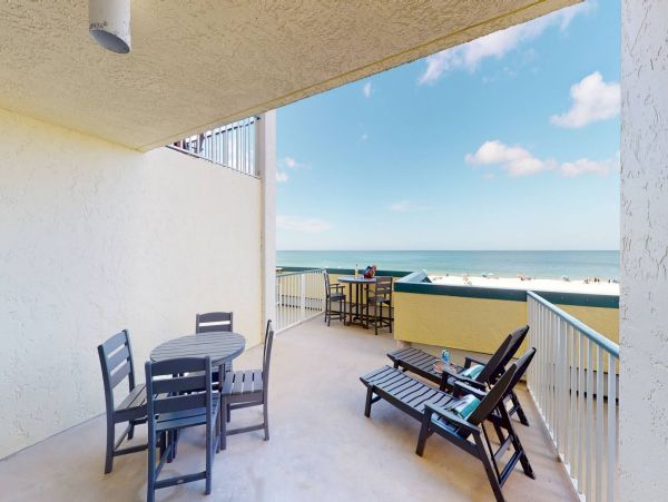Lovely Vacation Condo with Unobstructed View of Marco Island's Beach