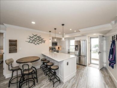 Siesta Key Vacation Condo on beach