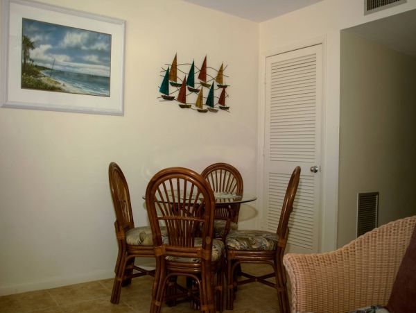 Marco Island Lovely Condo with Great Views
