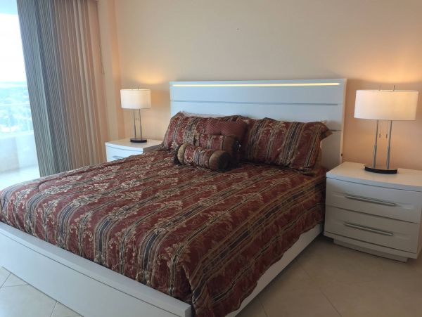 Marco Island Vacation Condo Beachfront