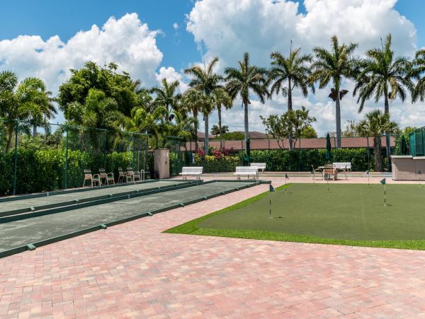 Marco Island Vacation Condo Sleeps Seven Guests